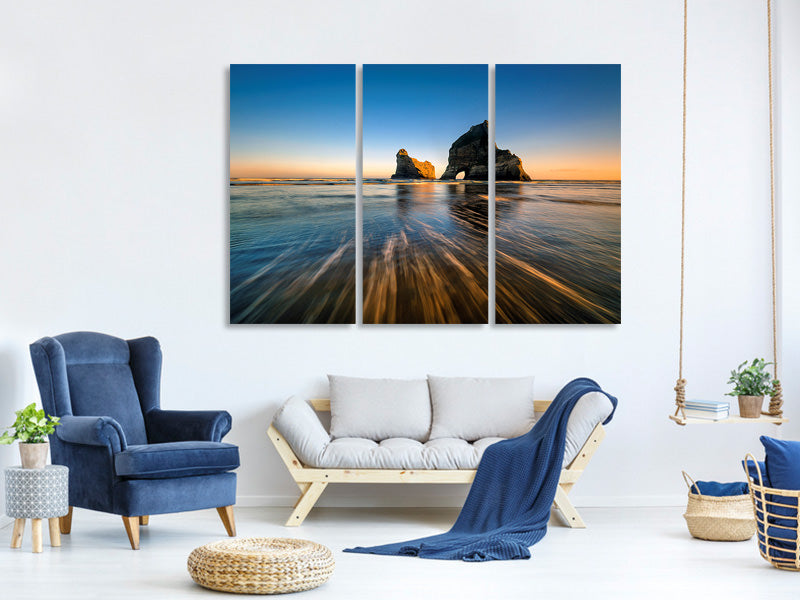3-piece-canvas-print-wharaiki-beach